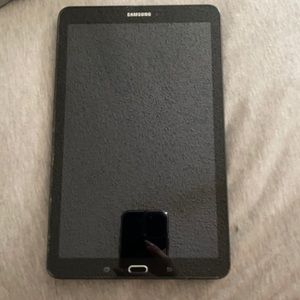 Samsung galaxy tab e 9.6” 16gb